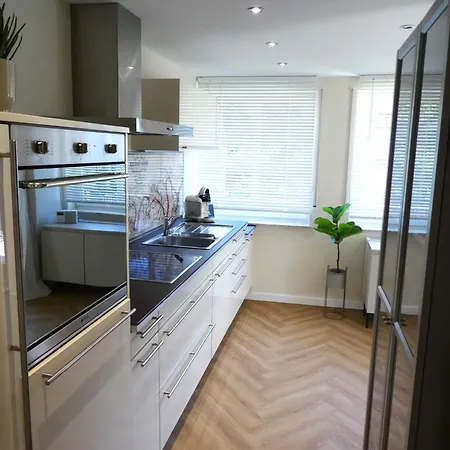 Anna Apartment